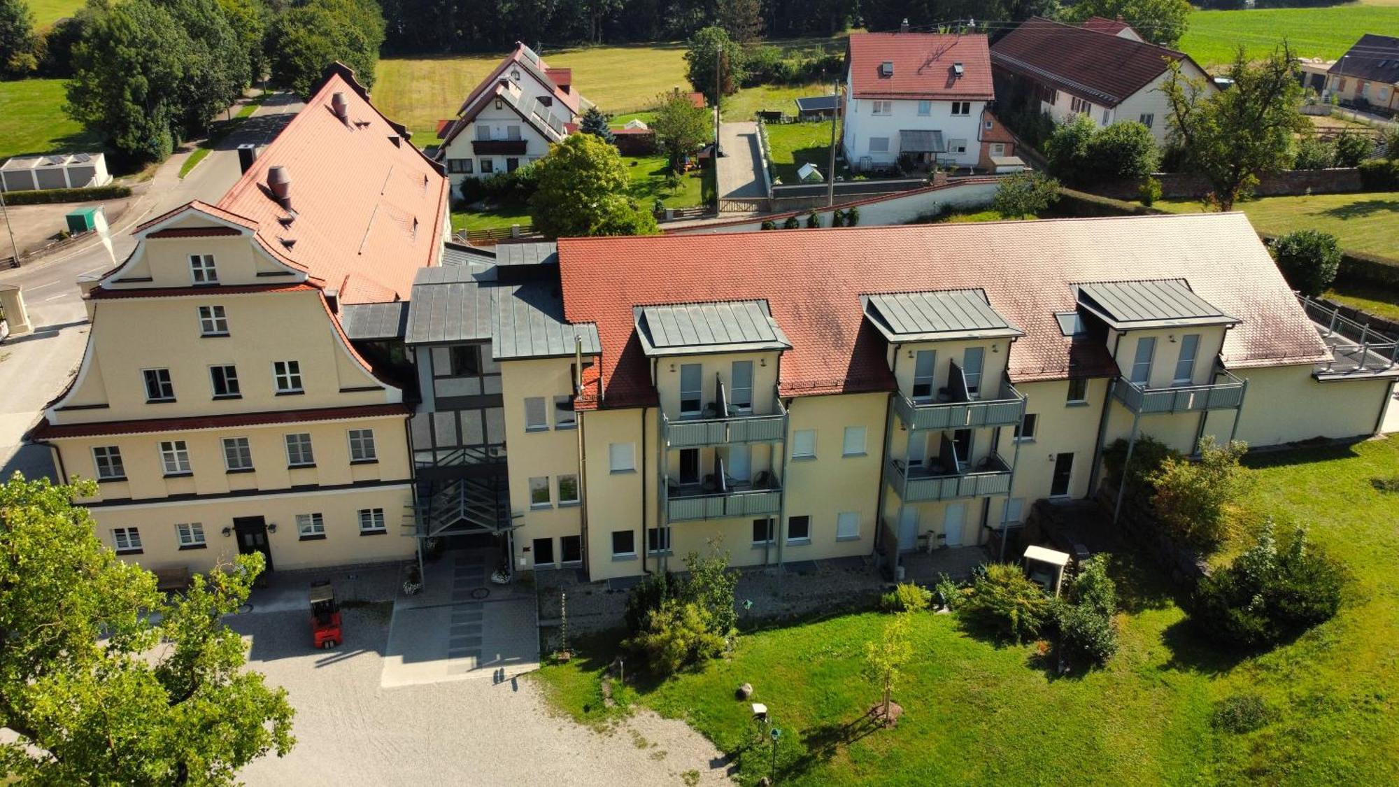 Autenrieder Brauereigasthof Ichenhausen Exterior photo