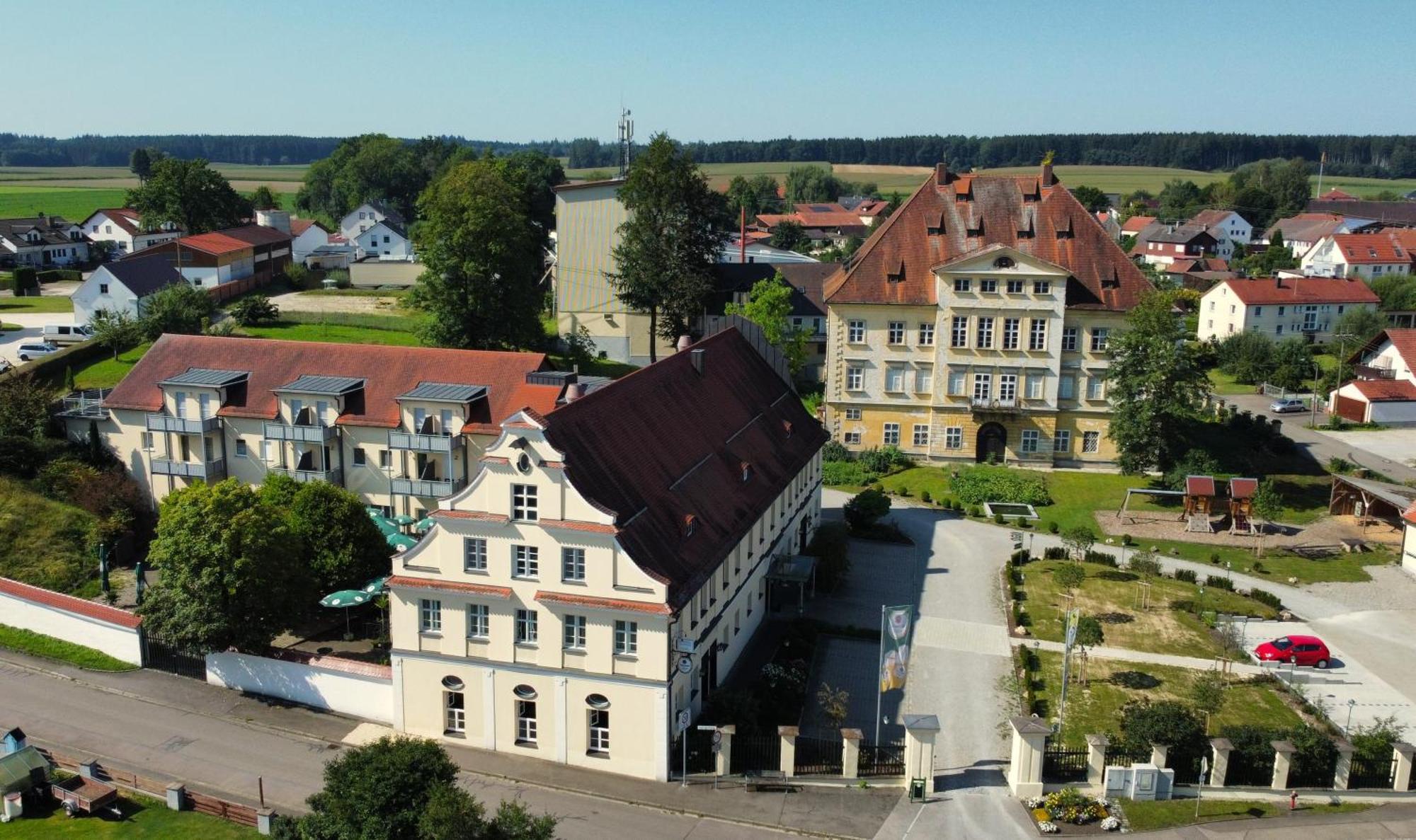 Autenrieder Brauereigasthof Ichenhausen Exterior photo