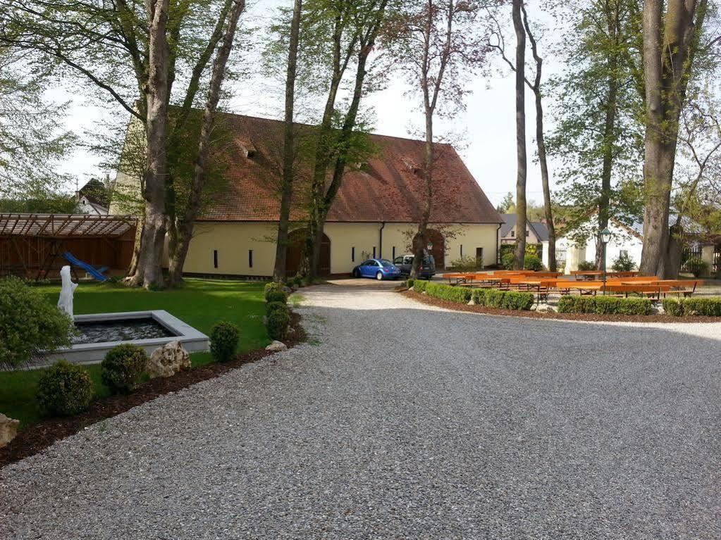 Autenrieder Brauereigasthof Ichenhausen Exterior photo