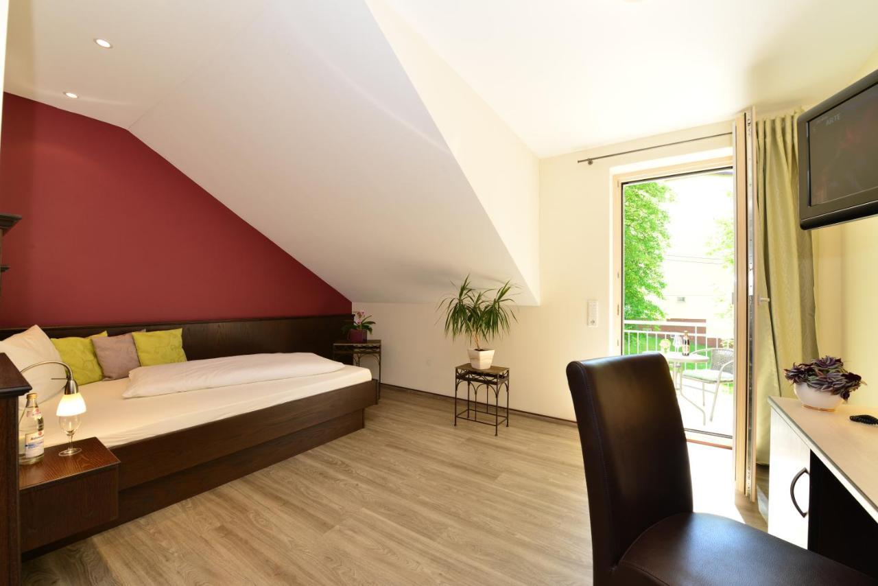 Autenrieder Brauereigasthof Ichenhausen Room photo